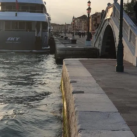 Apartment Biennale Art Flat Venice